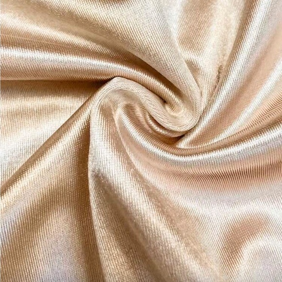 Elegant Cream Satin Dress - Picture 4 of 4
